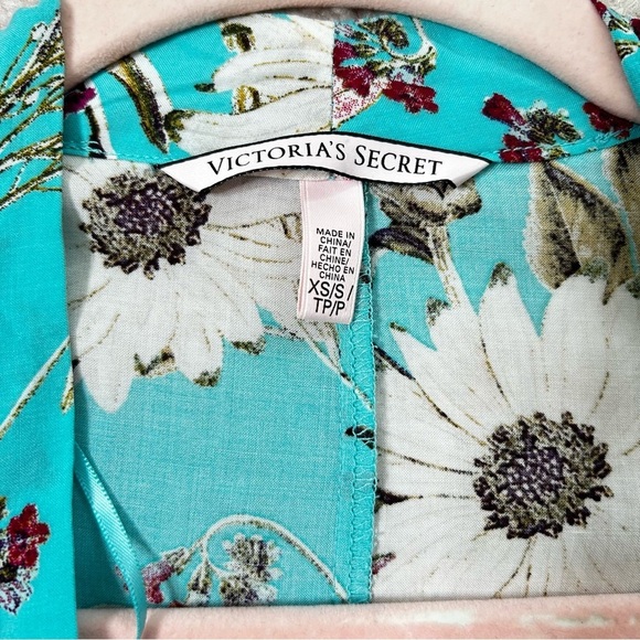 Victorias Secret Floral Kimono Open Front Cardigan Size XS/SM Bohemian Coverup - Picture 3 of 10